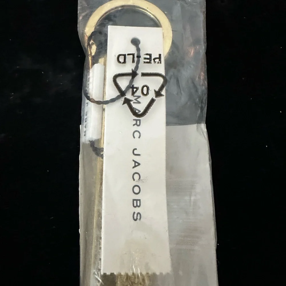 Marc Jacobs  Logo Keychain | Designer Strap Key Ring | Luxury Gift‎ NWT
